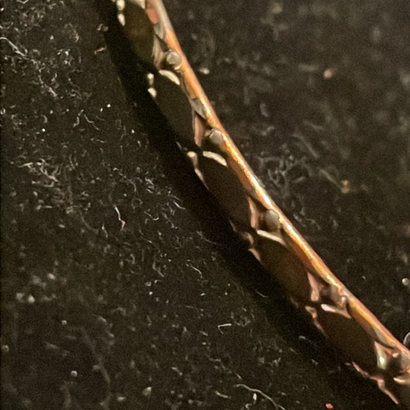 8” mixed metal Minimalist copper tone diamond etched bangle bracelet - Picture 9 of 11